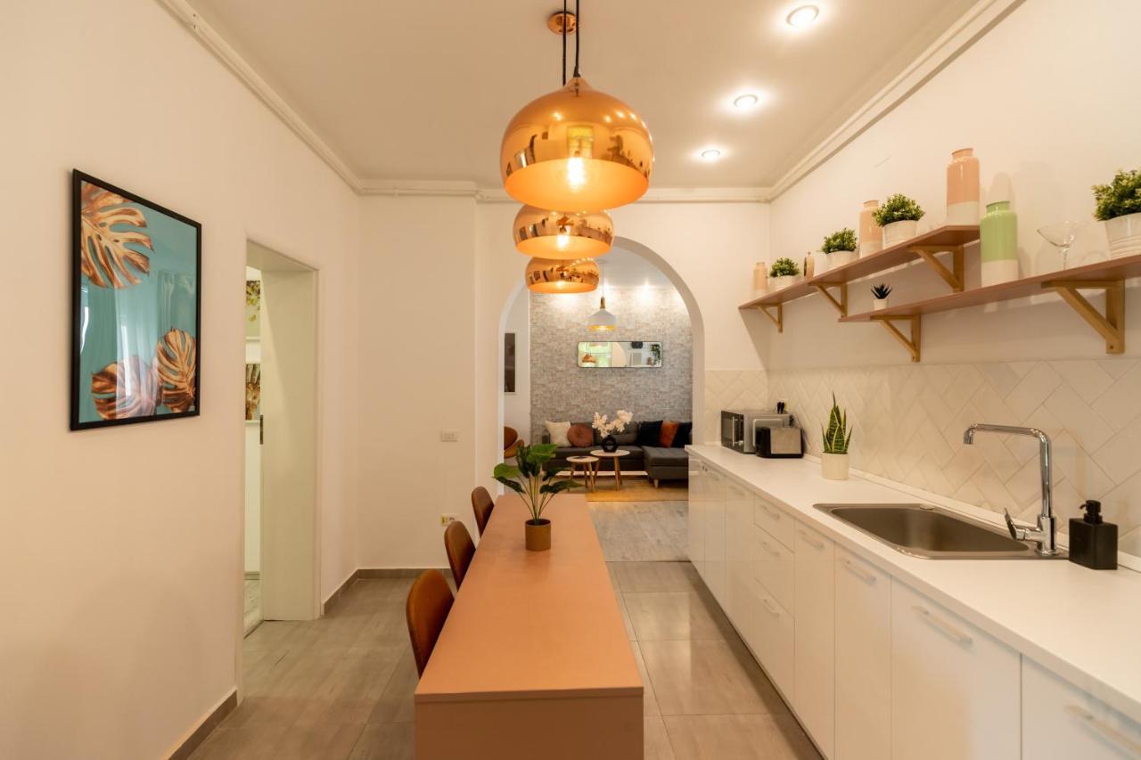 Ideal Stay: Spacious 2Br Apt Near Calea Victoriei Bukarest Exterior foto