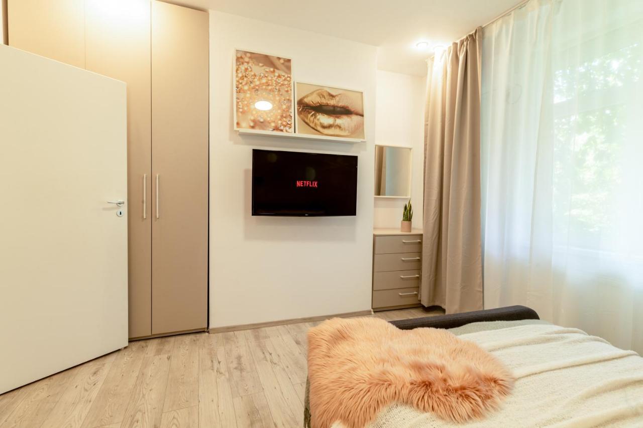 Ideal Stay: Spacious 2Br Apt Near Calea Victoriei Bukarest Exterior foto