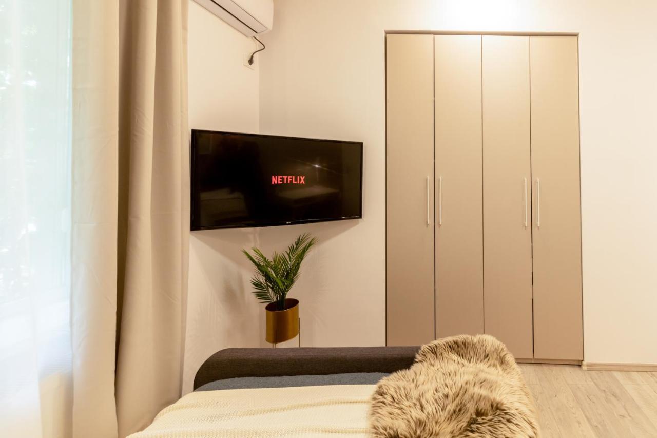 Ideal Stay: Spacious 2Br Apt Near Calea Victoriei Bukarest Exterior foto