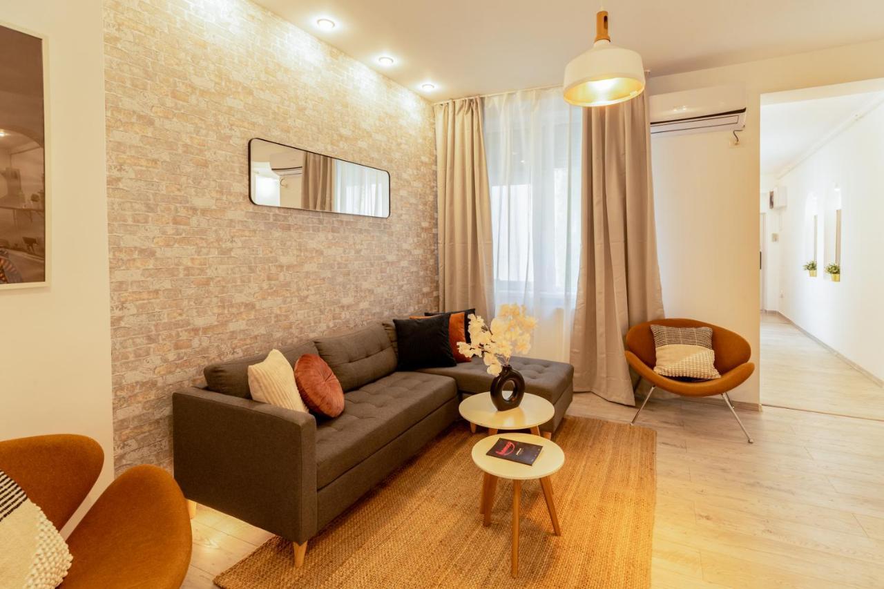Ideal Stay: Spacious 2Br Apt Near Calea Victoriei Bukarest Exterior foto