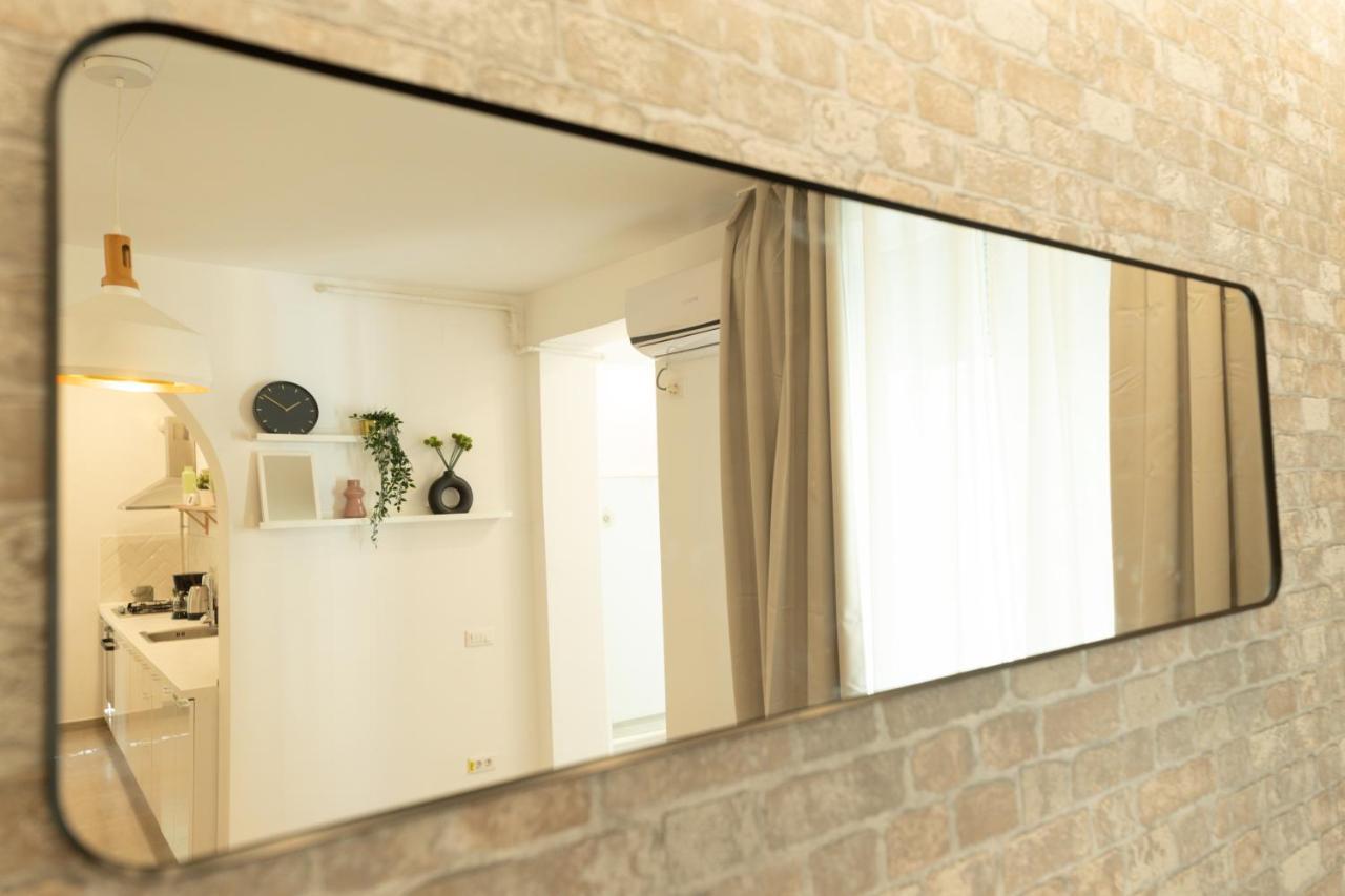 Ideal Stay: Spacious 2Br Apt Near Calea Victoriei Bukarest Exterior foto